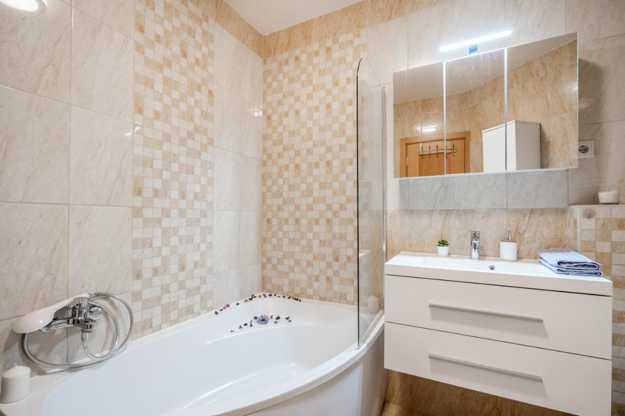 Central Premier Apartment Budapest Exterior foto